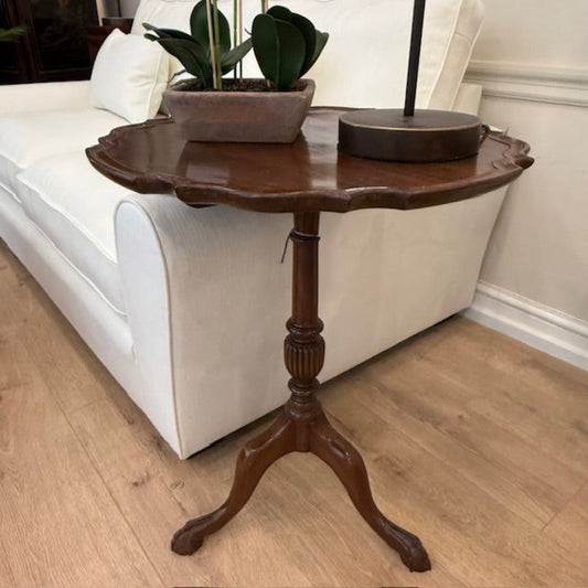 Georgian Mahogany Tilt-Top Table