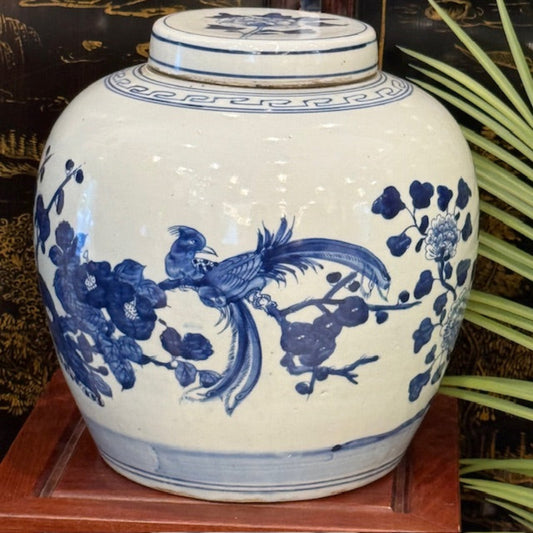 Jingdezhen Hand Painted Blue And White Birds Lidded Jar
