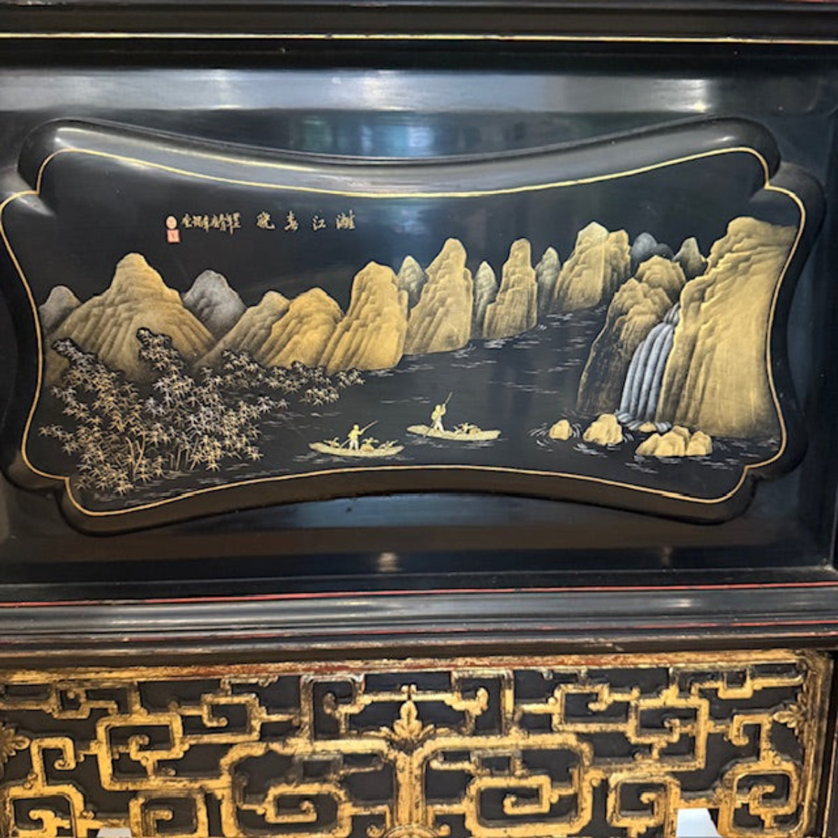 Antique Black & Gold Chinoiserie Screen