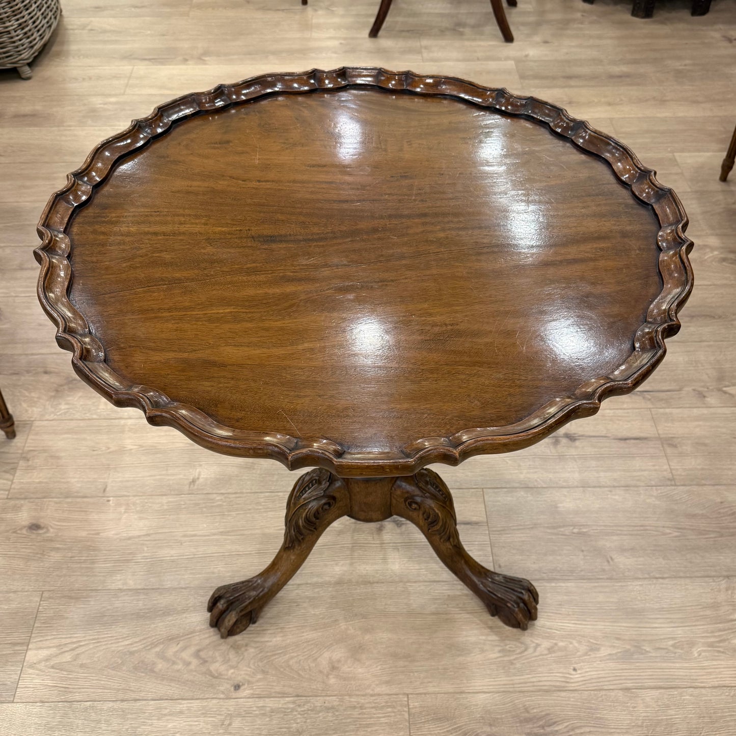 Pie Crust Tilt‑Top Table